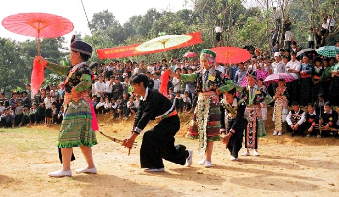Nét đặc sắc trong lễ hội Chợ tình Khâu Vai.