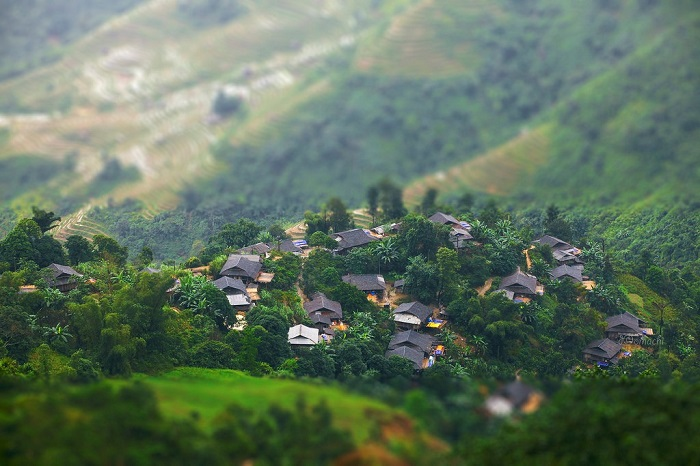 Làng văn Hóa Du Già, một bản làng văn hóa ở Hà Giang.